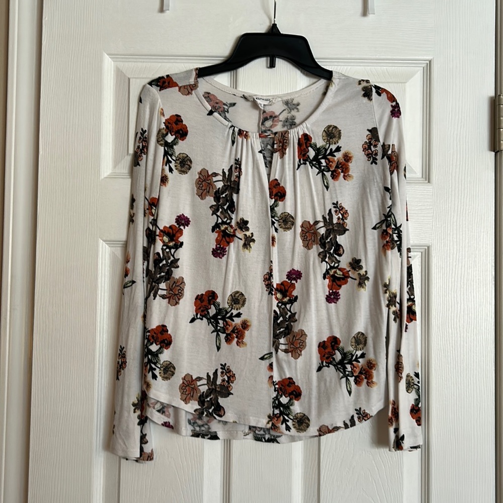 3/$12 Long Sleeve Floral Top